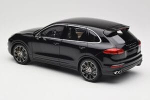 Porsche Cayenne Turbo S 958 Black Metallic Minichamps 1:18 110064000 Metal - imaginea 7 din 8
