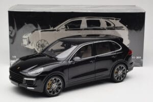 Porsche Cayenne Turbo S 958 Black Metallic Minichamps 1:18 110064000 Metal - imaginea 8 din 8