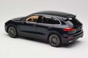 Porsche Cayenne Turbo S 958 Blue Metallic Minichamps 1:18 110064001 Metal - imaginea 7 din 8
