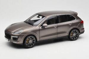 Porsche Cayenne E2 Turbo S Umbra Metalizat Minichamps 1:18 WAP0213020F Metal