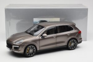 Porsche Cayenne E2 Turbo S Umbra Metalizat Minichamps 1:18 WAP0213020F Metal - imaginea 8 din 8