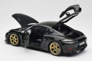 Porsche Cayman GT4 RS 982 Weissach Package Brewster Green Norev 1:18 187250 Metal - imaginea 5 din 8