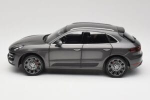 Porsche Macan Turbo 95B Grey Metallic Minichamps 1:18 110062501 Metal - imaginea 4 din 8