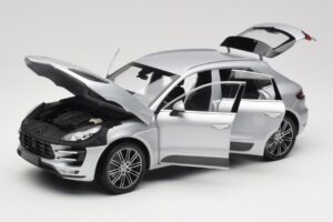 Porsche Macan Turbo 95B Argintiu Minichamps 1:18 110062504 Metal - imaginea 2 din 8