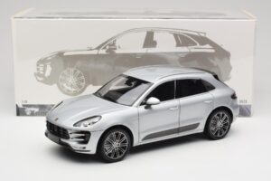 Porsche Macan Turbo 95B Argintiu Minichamps 1:18 110062504 Metal - imaginea 8 din 8
