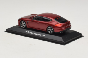 Porsche Panamera 970 4 Red Metallic Minichamps 1:43 WAP0201250E Metal - imaginea 3 din 5