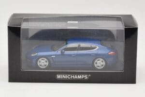 Porsche Panamera 970 4S Blue Metallic Minichamps 1:43 WAP0200419 Metal - imaginea 3 din 3