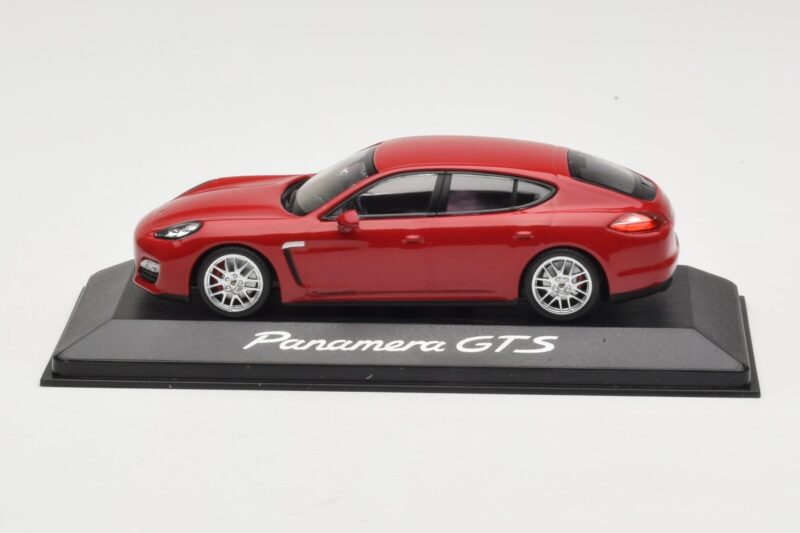 Porsche Panamera 970 GTS Roșu Minichamps 1:43 WAP0200230C Metal