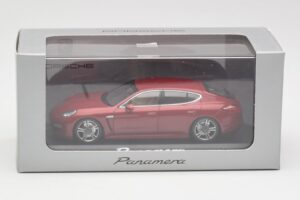 Porsche Panamera 970 Roșu Minichamps 1:43 WAP02000119 Metal - imaginea 4 din 4