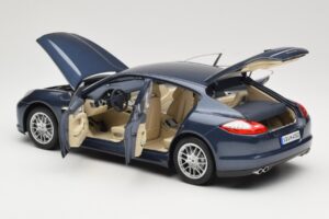 Porsche Panamera 970 S Albastru Minichamps 1:18 WAP02100119 Metal - imaginea 5 din 8