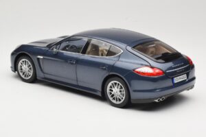 Porsche Panamera 970 S Albastru Minichamps 1:18 WAP02100119 Metal - imaginea 7 din 8