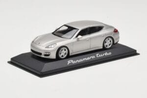 Porsche Panamera 970 Turbo Bej Minichamps 1:43 WAP0200519 Metal - imaginea 2 din 4