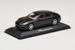 Porsche Panamera 970 Black Metallic Minichamps 1:43 WAP0203900E Metal - imaginea 2 din 5