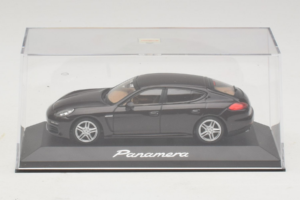 Porsche Panamera 970 Black Metallic Minichamps 1:43 WAP0203900E Metal - imaginea 4 din 5