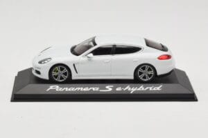 Porsche Panamera 970 S e-Hybrid Alb Minichamps 1:43 WAP0207200E Metal