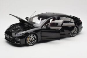 Porsche Panamera 971 Turbo S Negru Metallic Minichamps 1:18 113061076 Metal - imaginea 2 din 8