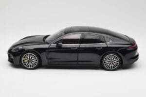 Porsche Panamera 971 Turbo S Albastru Metallic Minichamps 1:18 113061075 Metal - imaginea 4 din 8