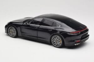 Porsche Panamera 971 Turbo S Albastru Metallic Minichamps 1:18 113061075 Metal - imaginea 7 din 8