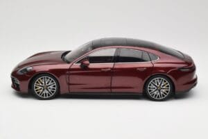 Porsche Panamera 971 Turbo S Roșu Metallic Minichamps 1:18 113061077 Metal - imaginea 4 din 8