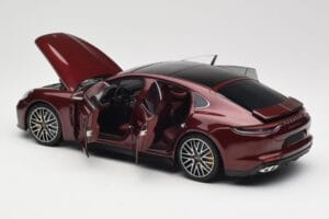 Porsche Panamera 971 Turbo S Roșu Metallic Minichamps 1:18 113061077 Metal - imaginea 5 din 8