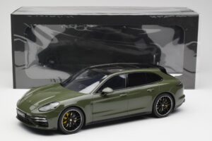 Porsche Panamera Turbo S 971 Sport Turismo Verde GT Spirit 1:18 GT447 Rășină - imaginea 6 din 6