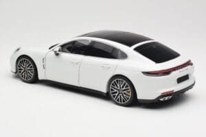 Porsche Panamera 971 Turbo S Alb Metallic Minichamps 1:18 113061074 Metal - imaginea 7 din 8