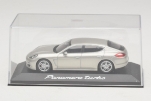 Porsche Panamera 970 Turbo Argintiu Minichamps 1:43 WAP02000519 Metal - imaginea 4 din 5