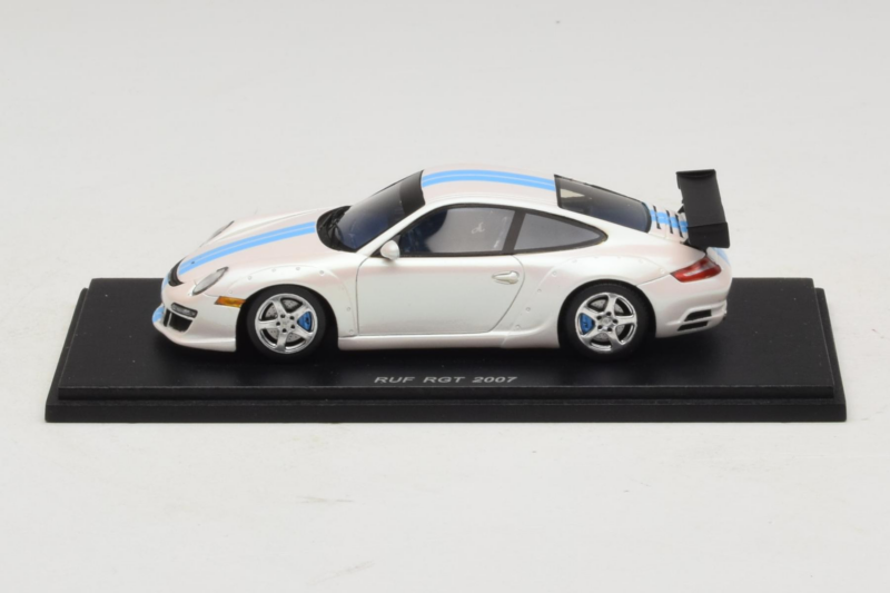 Porsche RUF RGT 997 White Metallic Spark 1:43 Porsche RUF RGT 997 White Metallic Spark 1:43 S0716 Rășină