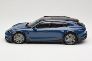 Porsche Taycan J1 Turbo S Cross Turismo Albastru Minichamps 1:18 155069301 Metal - imaginea 3 din 6