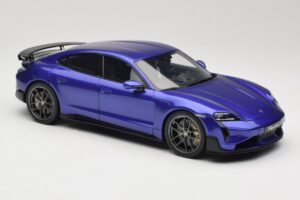 Porsche Taycan J1 Turbo GT Purple Sky Metallic GT Spirit 1:18 GT520 Rășină - imaginea 4 din 6