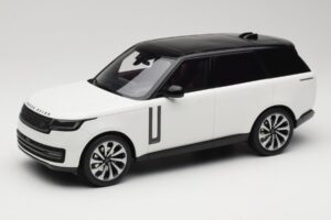 Land Rover Range Rover L460 P530 Autobiography Fuji White GT Spirit 1:18 GT533 Rășină