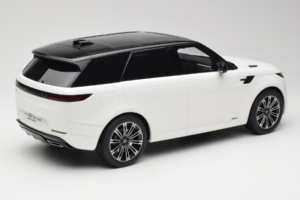Range Rover Sport L461 P510e Fuji White GT Spirit 1:12 GT553 Rășină - imaginea 2 din 6
