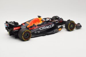 Red Bull Racing RB18 #1 M. Verstappen Winner Miami GP 2022 Minichamps 1:18 110220501 Metal - imaginea 2 din 6