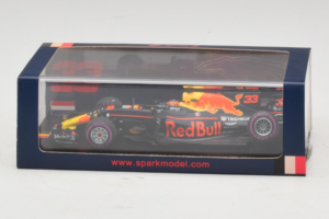 Red Bull RB13 Tag Heuer #33 M. Verstappen Belgian Grand Prix 2017 Spark 1:43 AM33SP8 Rășină - imaginea 4 din 4