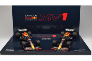 Red Bull RB19 Honda RBPT #1 M. Verstappen Oracle Red Bull Racing Qatar Grand Prix World Champion 2023 Minichamps 1:18 1122318 - imaginea 6 din 6