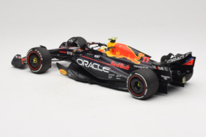 Red Bull RB19 #11 S. Perez Oracle Red Bull Racing Saudi Arabian Grand Prix Winner 2023 Minichamps 1:18 110230111 Rășină - imaginea 5 din 6