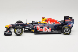 Red Bull RB7 Renault #1 S. Vettel Red Bull Racing World Champion 2011 Minichamps 1:18 110110001 Metal - imaginea 3 din 6
