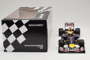 Red Bull RB7 Renault #1 S. Vettel Red Bull Racing World Champion 2011 Minichamps 1:18 110110001 Metal - imaginea 6 din 6