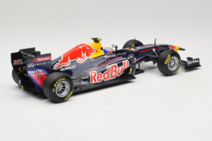 Red Bull RB7 Renault #2 M. Webber Red Bull Racing Showcar 2011 Minichamps 1:18 110110002 Metal - imaginea 2 din 7