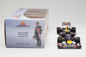 Red Bull RB8 Renault #1 S. Vettel Red Bull Racing Showcar 2012 Minichamps 1:18 110120071 Metal - imaginea 6 din 7