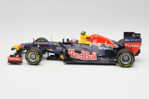 Red Bull RB8 Renault #2 M. Webber Red Bull Racing Showcar 2012 Minichamps 1:18 110120072 Metal - imaginea 3 din 7