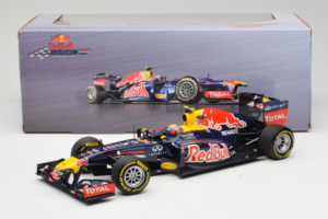 Red Bull RB8 Renault #2 M. Webber Red Bull Racing Showcar 2012 Minichamps 1:18 110120072 Metal - imaginea 7 din 7