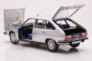 Renault 30 TX Argintiu Norev 1:18 185272 Metal - imaginea 5 din 8