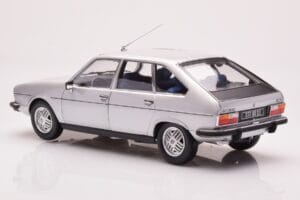 Renault 30 TX Argintiu Norev 1:18 185272 Metal - imaginea 7 din 8