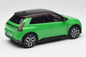 Renault 5 E-Tech Electric Pop Verde & Negru Norev 1:18 185502 Metal - imaginea 3 din 8