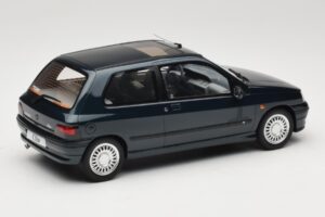 Renault Clio Baccara 1.8 Abyss Green Otto 1:18 OT1157 Rășină - imaginea 2 din 6