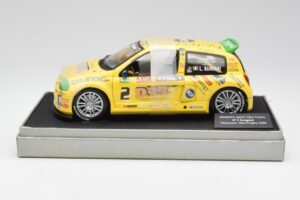 Renault Clio Sport #2 E. Rangoni Renault Clio Trophy Winner 2000 Universal Hobbies 1:18 7711218616 Metal - imaginea 3 din 6