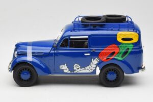 Renault Juvaquatre Michelin Blue Solido 1:18 82008 Metal - imaginea 4 din 8