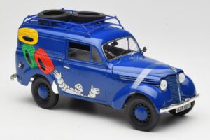 Renault Juvaquatre Michelin Blue Solido 1:18 82008 Metal - imaginea 5 din 8