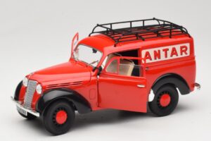 Renault Juvaquatre Utilitaire Roșu Solido 1:18 8424 Metal - imaginea 2 din 8